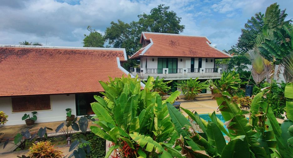 For sale 7 bed villa in Mueang Phuket, Phuket