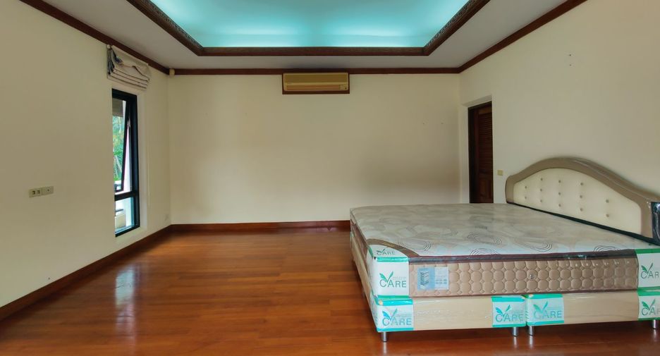 For sale 7 bed villa in Mueang Phuket, Phuket