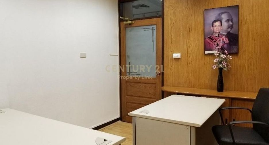 For rent and for sale office in Bang Na, Bangkok