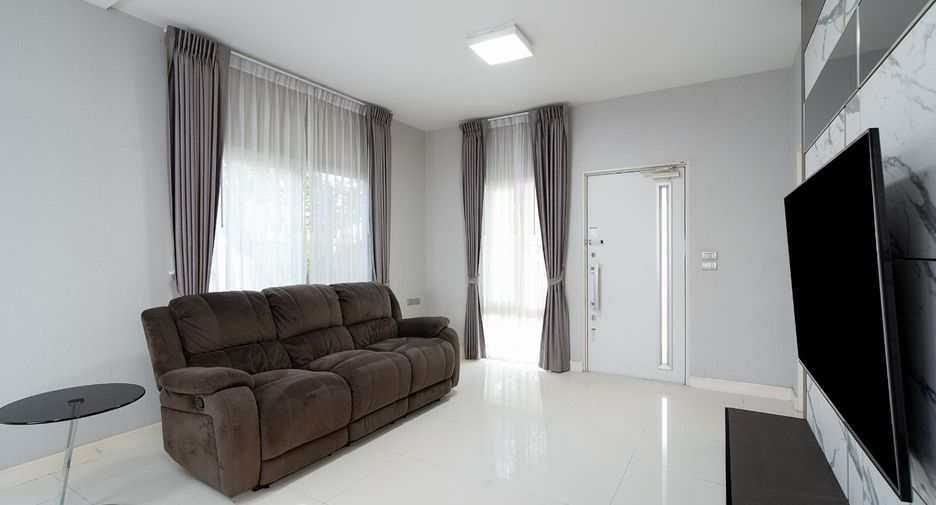 Haus zum Kauf mit 4 Zimmer in Bang Bon, Bangkok