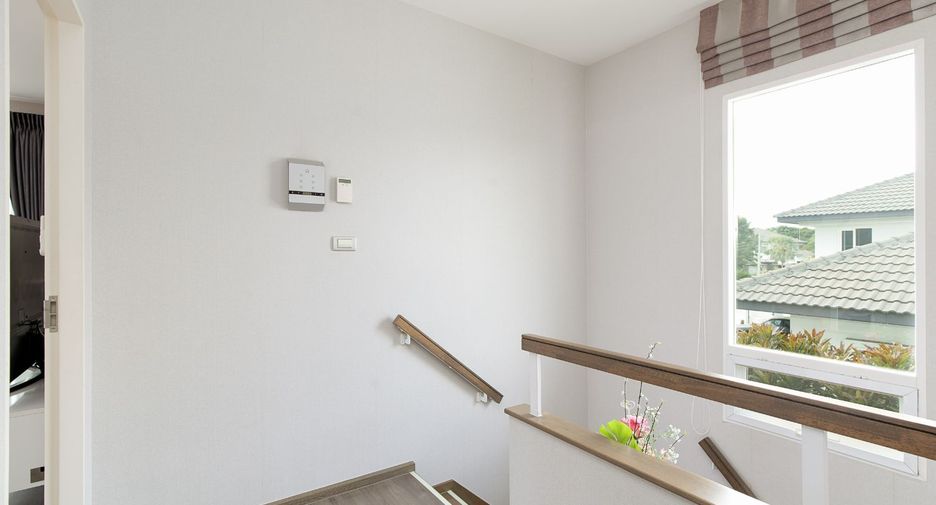 Haus zum Kauf mit 4 Zimmer in Bang Bon, Bangkok