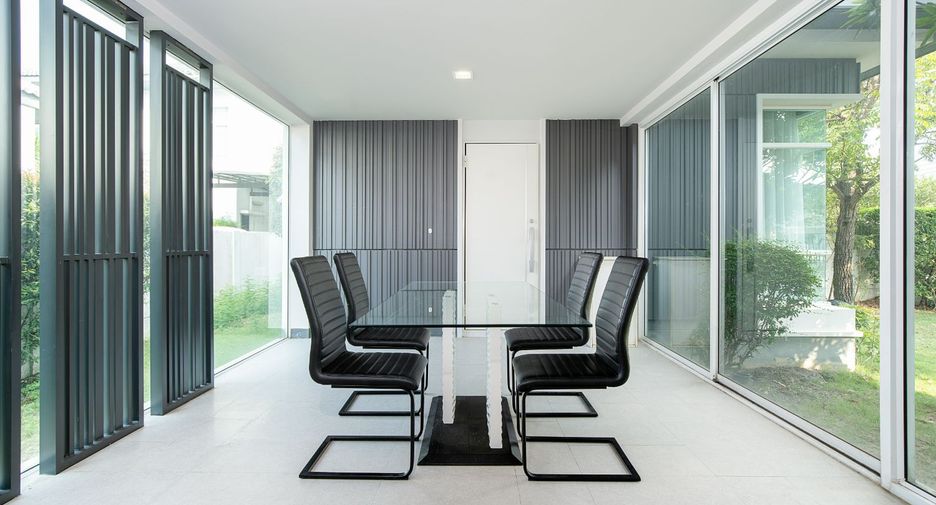 Haus zum Kauf mit 4 Zimmer in Bang Bon, Bangkok