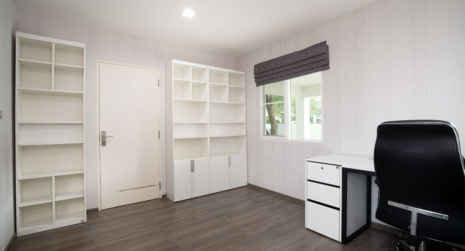 Haus zum Kauf mit 4 Zimmer in Bang Bon, Bangkok
