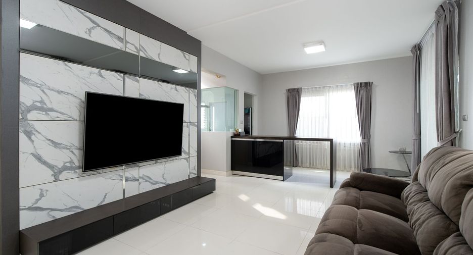 Haus zum Kauf mit 4 Zimmer in Bang Bon, Bangkok