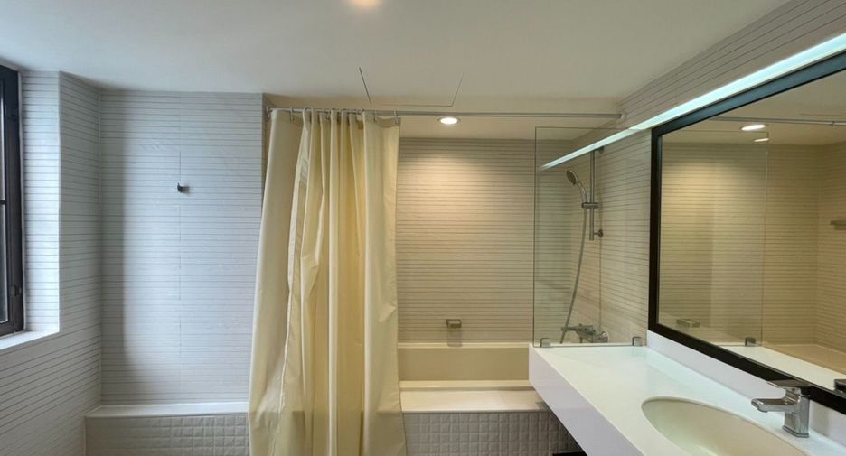 Apartamento en alquiler de 3 habitaciones en Watthana, Bangkok