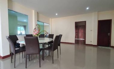 À vendre 4 chambres maison à Sattahip, Chonburi