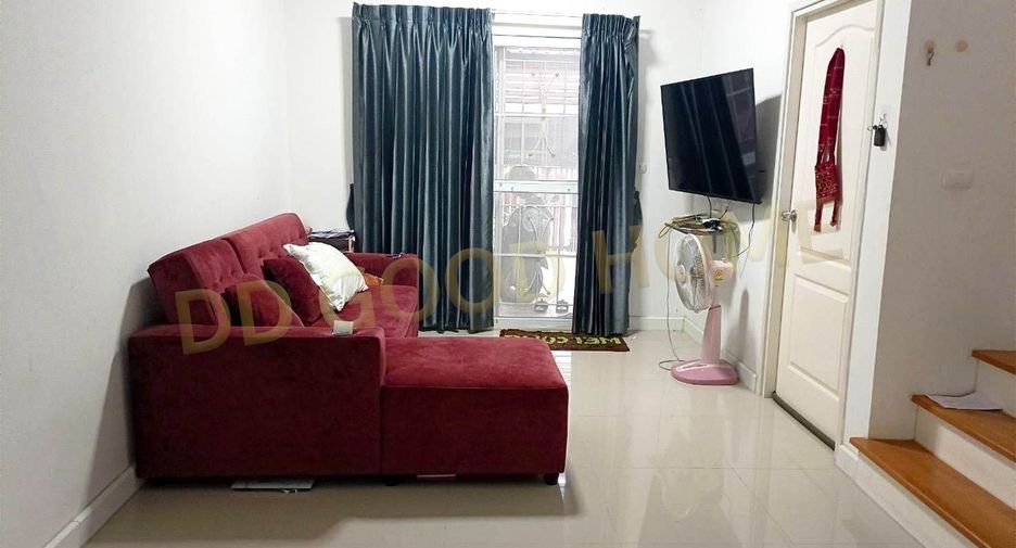 For sale 4 Beds townhouse in Phan Thong, Chonburi