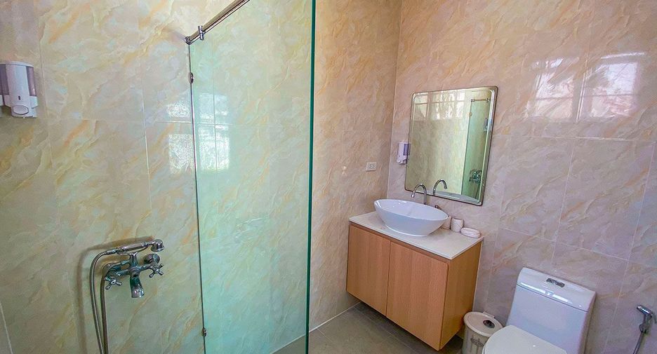 For sale 3 ベッドルーム house in Sattahip, Chonburi