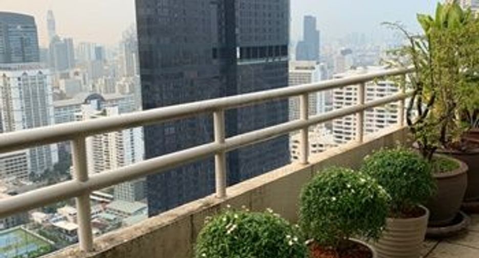 ขาย 4 ห้องนอน คอนโด ใน คลองเตย, กรุงเทพฯ