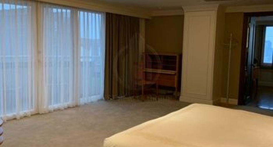 ขาย 4 ห้องนอน คอนโด ใน คลองเตย, กรุงเทพฯ