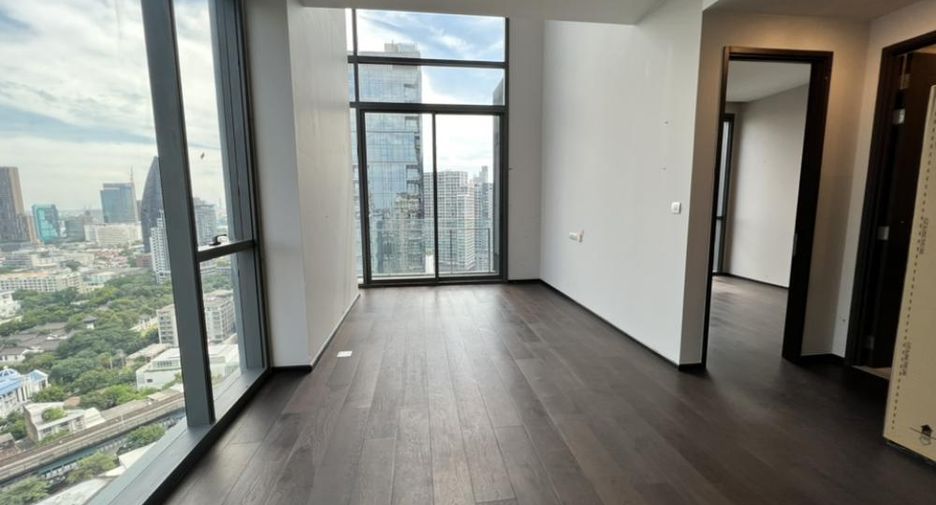 For sale 2 bedrooms condo in Khlong Toei, Bangkok
