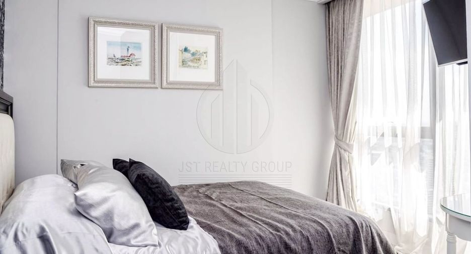 For rent 3 bedrooms condo in Khlong Toei, Bangkok
