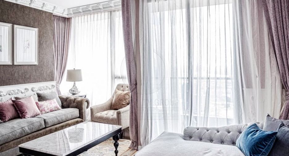 For rent 3 bedrooms condo in Khlong Toei, Bangkok