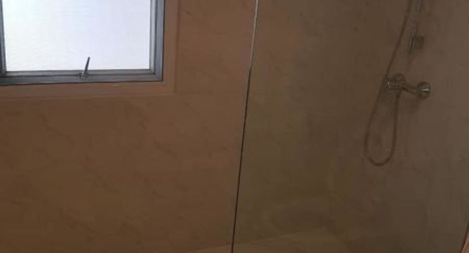 Wohnung zur Miete mit 4 Zimmer in Khlong Toei, Bangkok