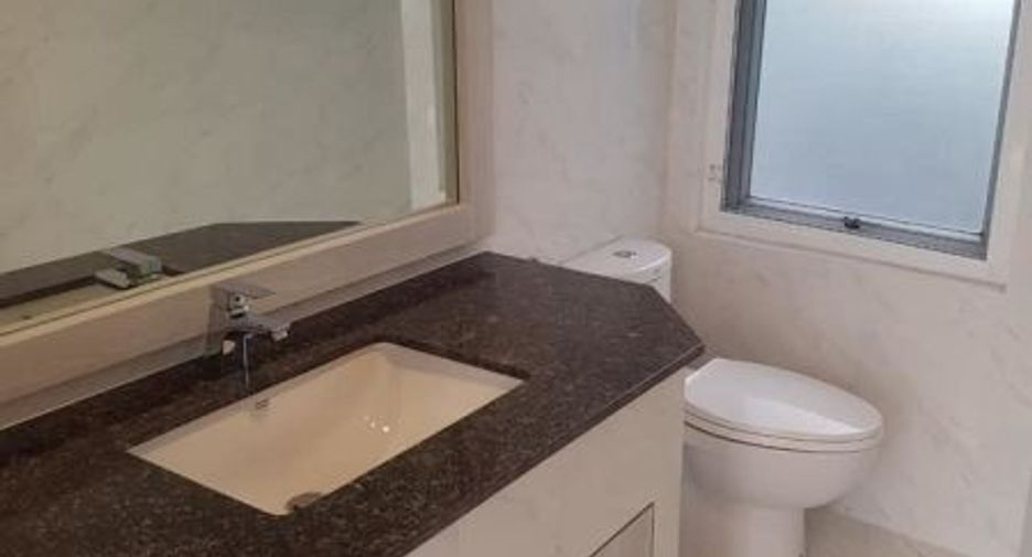 Wohnung zur Miete mit 4 Zimmer in Khlong Toei, Bangkok