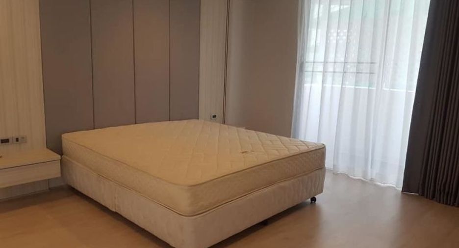 Wohnung zur Miete mit 4 Zimmer in Khlong Toei, Bangkok