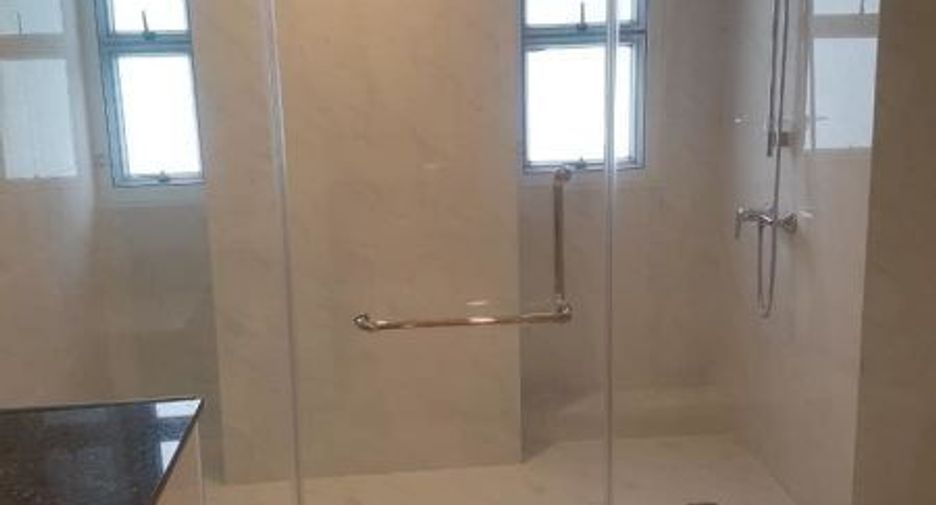 Wohnung zur Miete mit 4 Zimmer in Khlong Toei, Bangkok