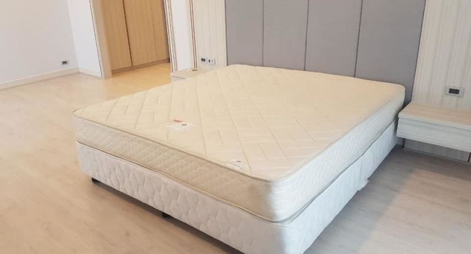 Wohnung zur Miete mit 4 Zimmer in Khlong Toei, Bangkok