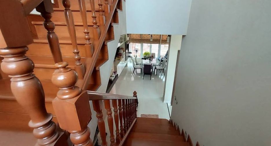 For sale 6 bedrooms apartment in Bang Phli, Samut Prakan