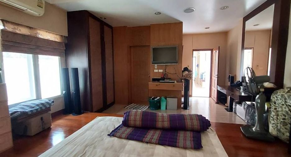 For sale 6 bedrooms apartment in Bang Phli, Samut Prakan