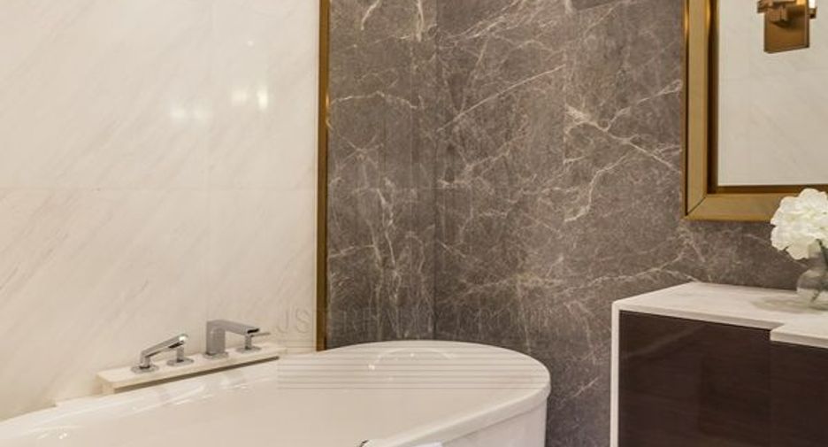 For sale 1 bed condo in Pathum Wan, Bangkok