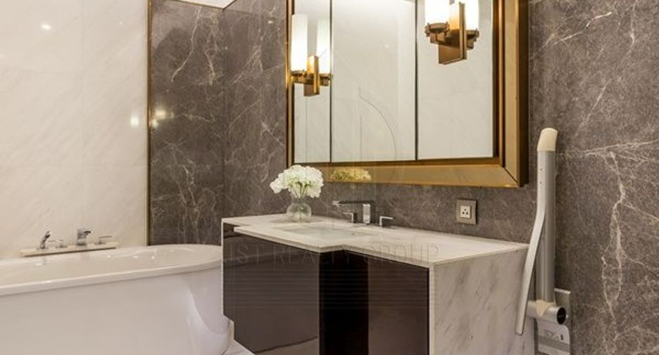 For sale 1 bed condo in Pathum Wan, Bangkok