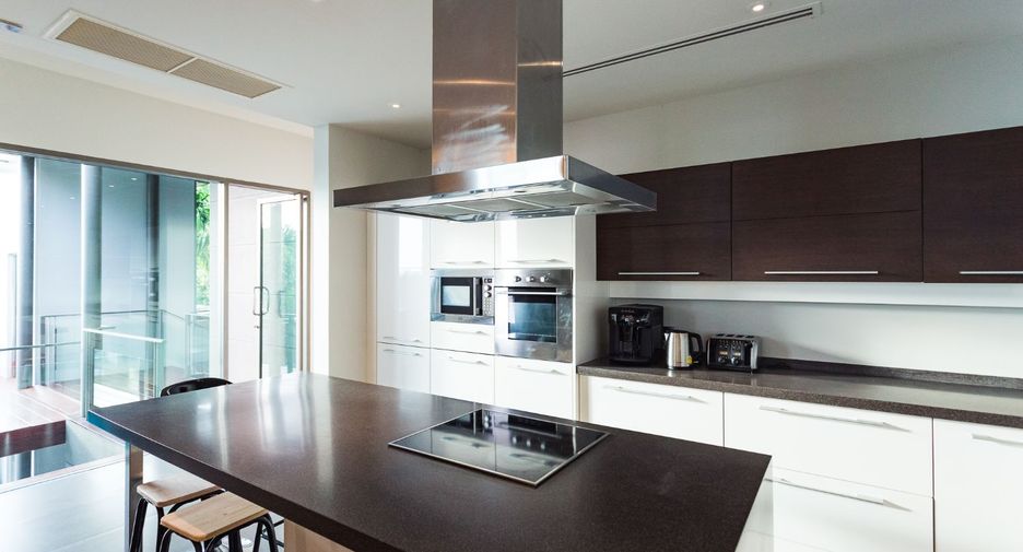 For rent and for sale 5 bedrooms villa in Thalang, Phuket
