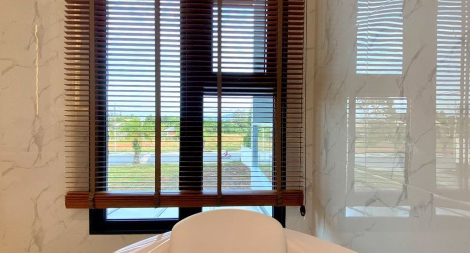 For rent and for sale 3 bedrooms villa in Mueang Phuket, Phuket
