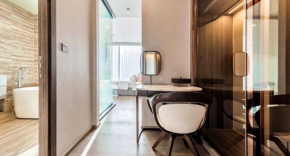 For rent 2 bedrooms condo in Khlong Toei, Bangkok