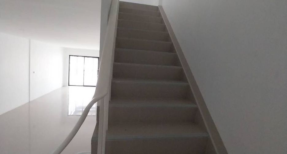 For sale 2 bedrooms retail Space in Mueang Nakhon Sawan, Nakhon Sawan