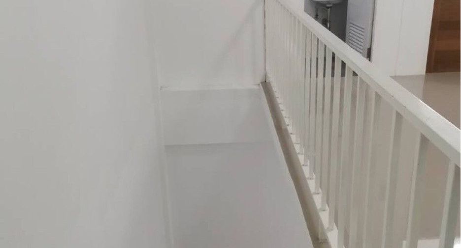 For sale 2 bedrooms retail Space in Mueang Nakhon Sawan, Nakhon Sawan