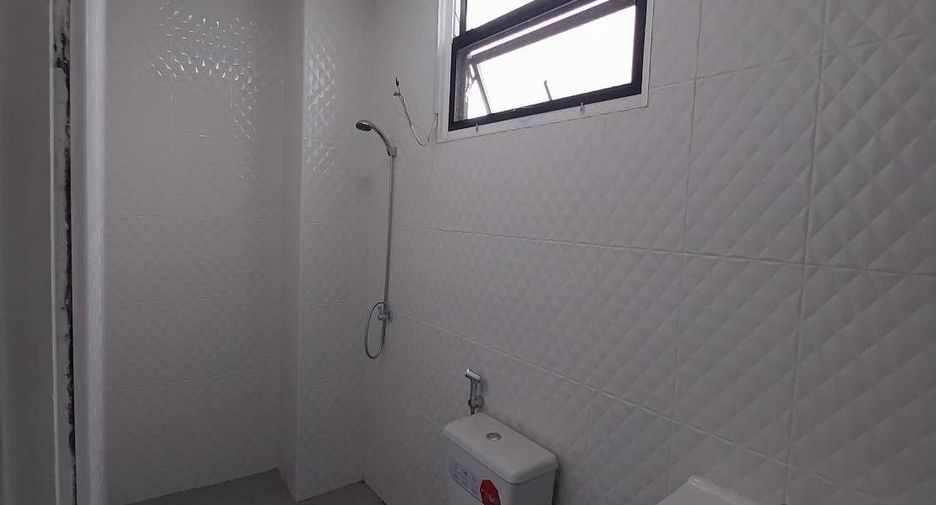 For sale 2 bedrooms retail Space in Mueang Nakhon Sawan, Nakhon Sawan