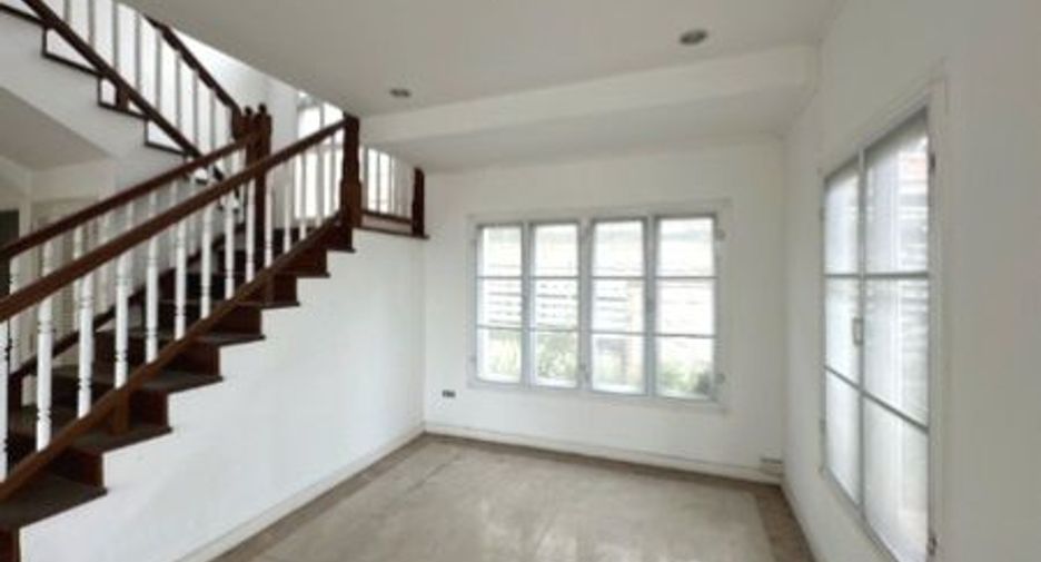 For sale 3 bedrooms house in Thanyaburi, Pathum Thani