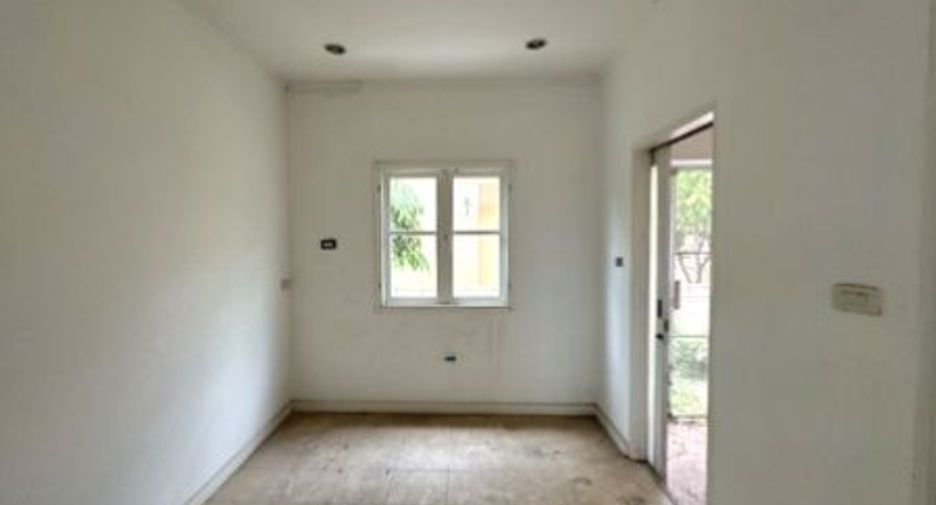 For sale 3 bedrooms house in Thanyaburi, Pathum Thani