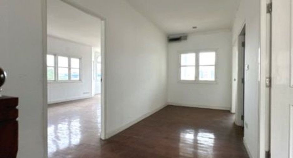 For sale 3 bedrooms house in Thanyaburi, Pathum Thani
