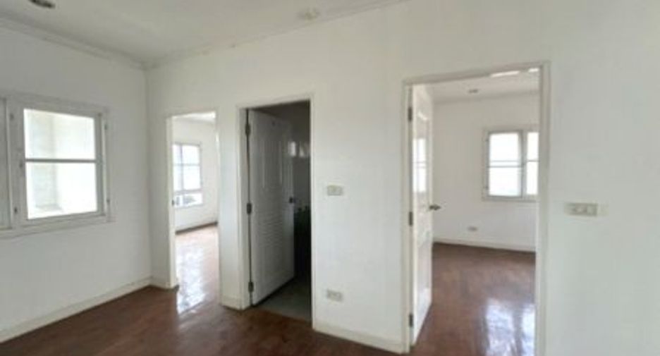 For sale 3 bedrooms house in Thanyaburi, Pathum Thani