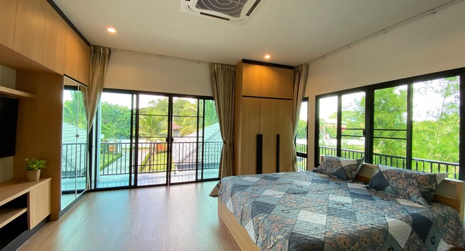 For rent and for sale 5 bedrooms house in San Sai, Chiang Mai
