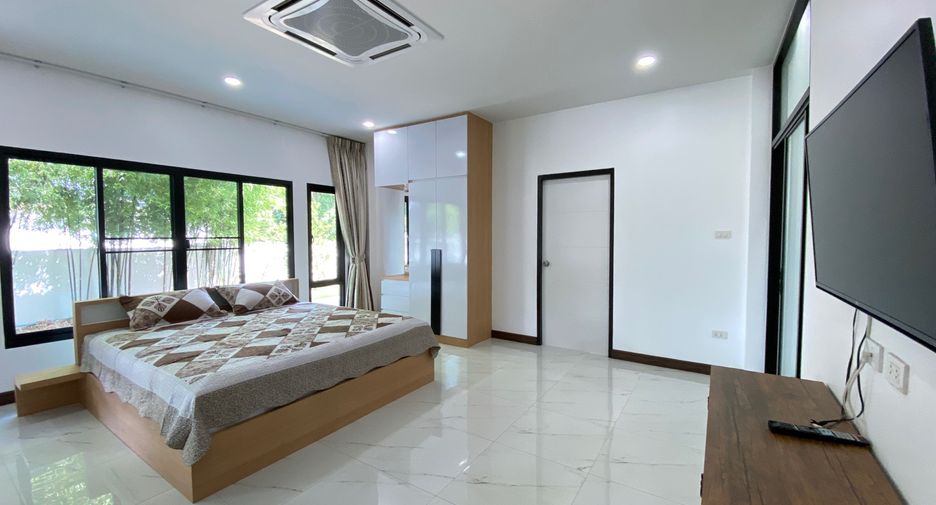 For rent and for sale 5 bedrooms house in San Sai, Chiang Mai