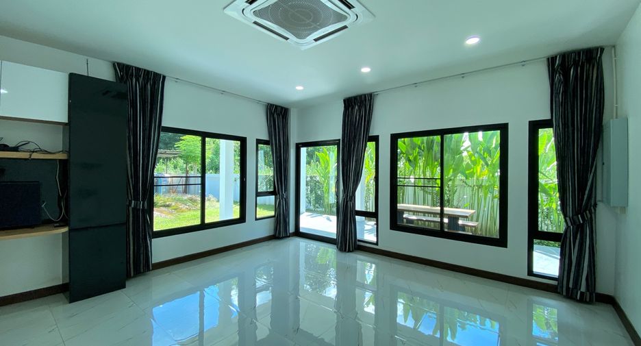 For rent and for sale 5 bedrooms house in San Sai, Chiang Mai