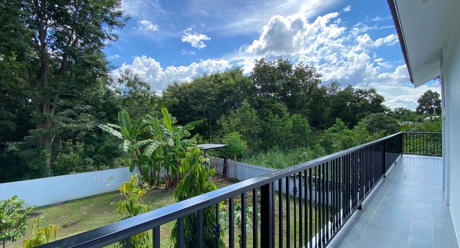 For rent and for sale 5 bedrooms house in San Sai, Chiang Mai