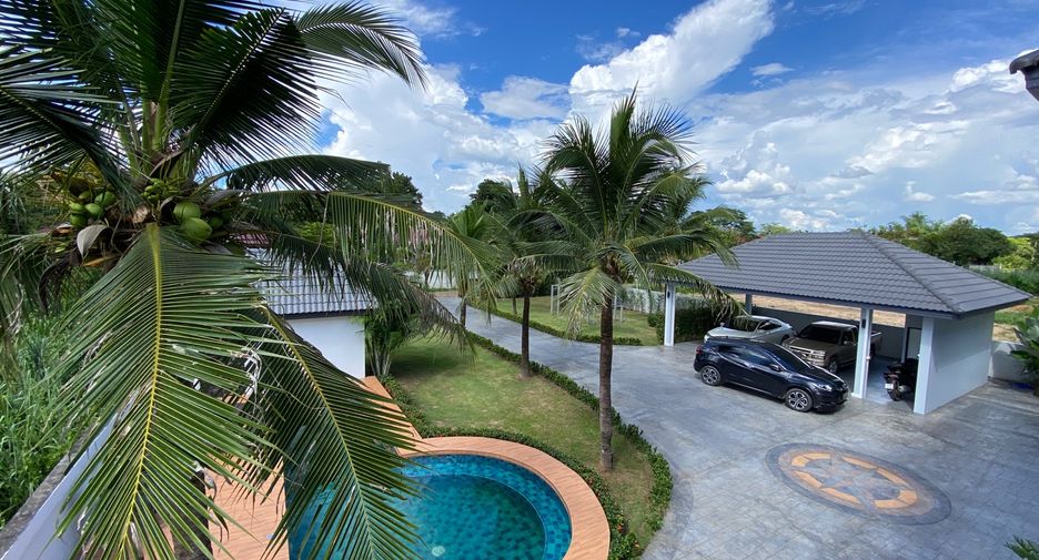 For rent and for sale 5 bedrooms house in San Sai, Chiang Mai