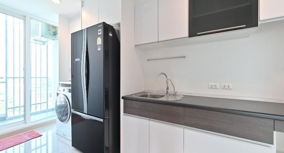 For sale 2 bedrooms condo in Yan Nawa, Bangkok