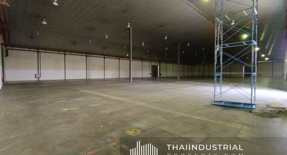 For rent warehouse in Ban Bueng, Chonburi