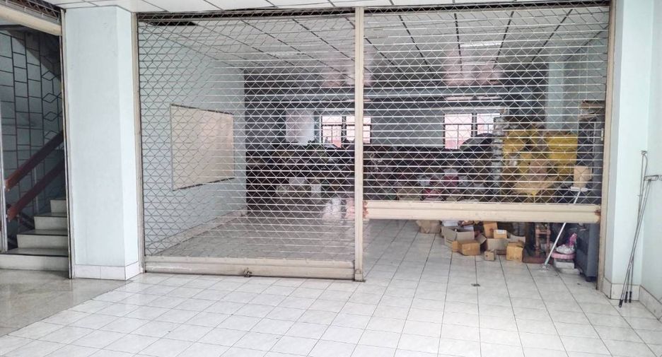 For sale 10 bedrooms retail Space in Mueang Udon Thani, Udon Thani