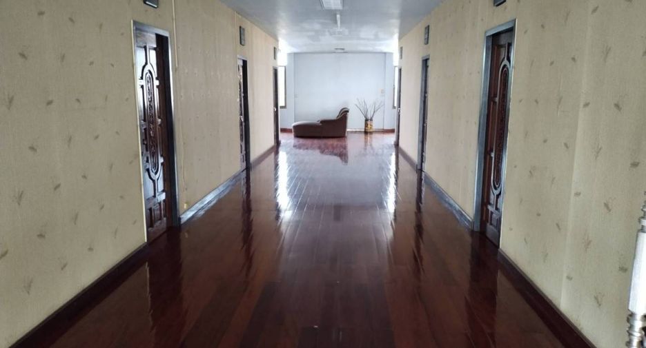 For sale 10 bedrooms retail Space in Mueang Udon Thani, Udon Thani