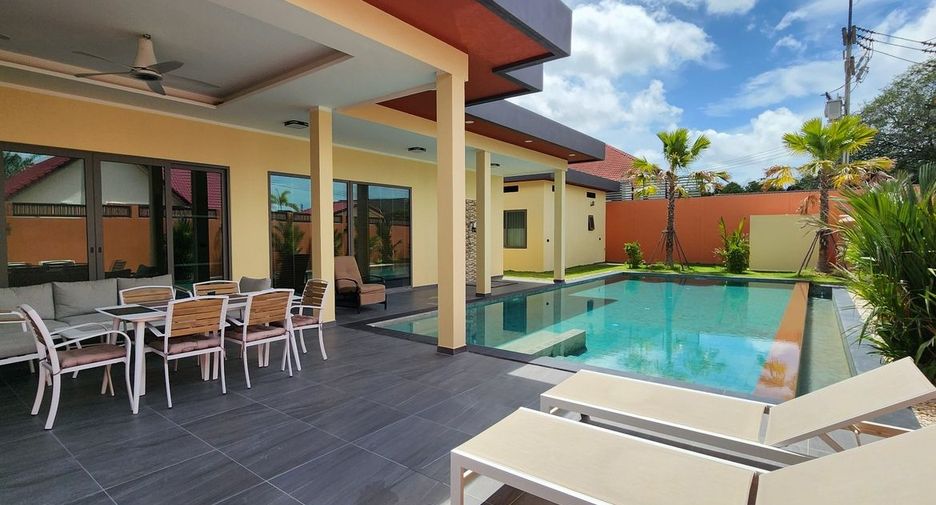 Haus zum Kauf mit 5 Zimmer in Bang Lamung, Chonburi