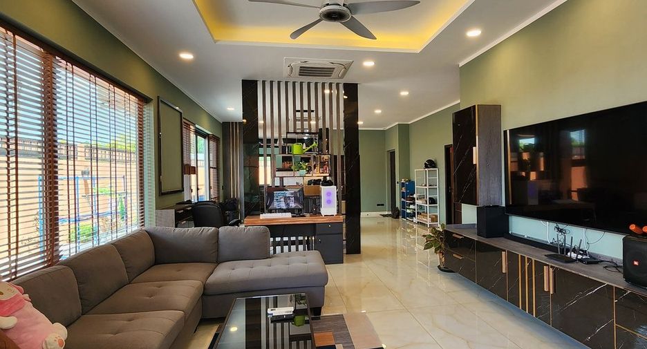 Haus zum Kauf mit 5 Zimmer in Bang Lamung, Chonburi