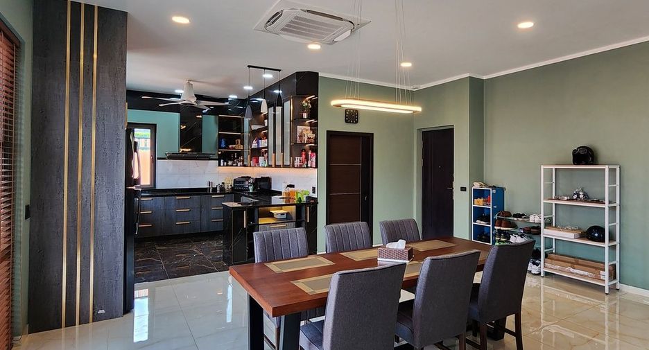 Haus zum Kauf mit 5 Zimmer in Bang Lamung, Chonburi