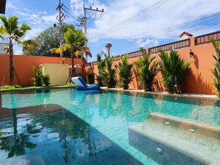 Haus zum Kauf mit 5 Zimmer in Bang Lamung, Chonburi