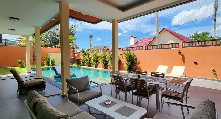 Haus zum Kauf mit 5 Zimmer in Bang Lamung, Chonburi